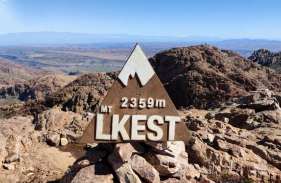 Jbel-lkest-tafraout-ammelne-anti-atlas-maroc-randonnee-happy-trip-hiking-trekking